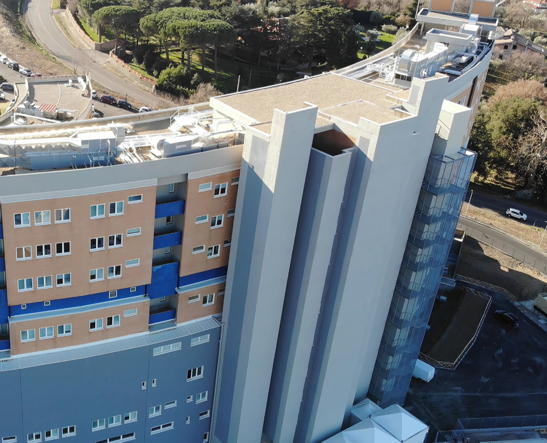 Emergenza ostetrica a termine: brillante intervento salva madre e neonato questa mattina all’ospedale Santa Rosa