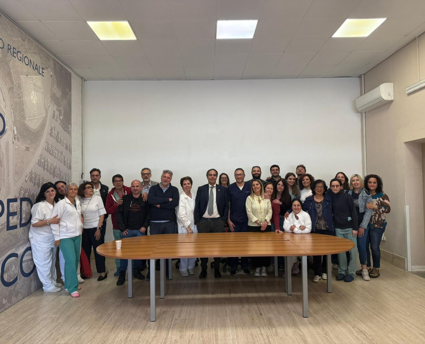 Chirurgia moderna e recupero più rapido dei pazienti: grande partecipazione per l’incontro all’ospedale Santa Rosa con il professor Marco Catarci
